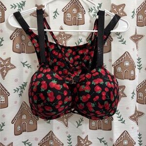 *SOLD ON MERCARI* VICTORIA SECRET -SEXY BOMBSHELL BIKINI
SET